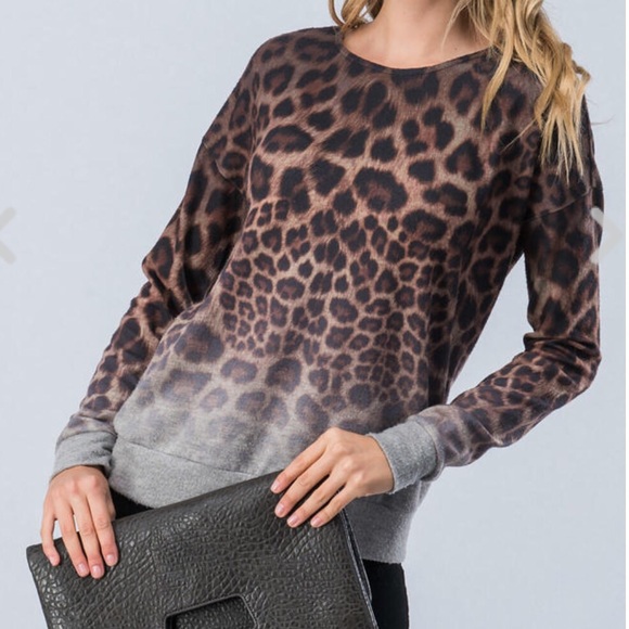 LEOPARD Print Ombré Soft Long Sleeve Top - Picture 4 of 6